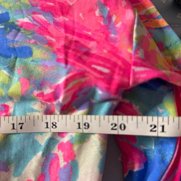 Lilly Pulitzer Long Sleeve - Picture 8 of 8